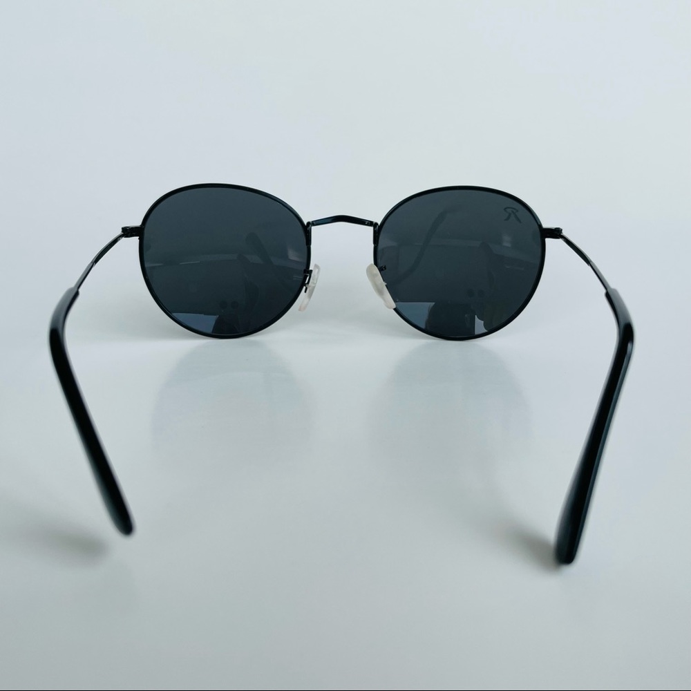 Sunglasses - Picture 3 of 3
